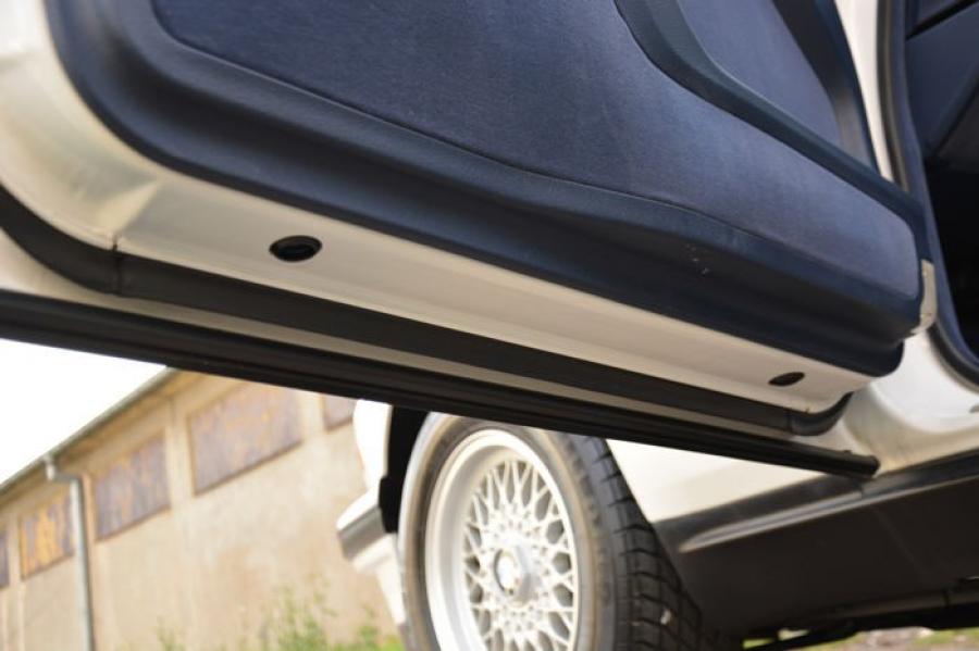 Детали интерьера BMW 740i (E32) 1992 года  (UK) (фото 120 из 170)